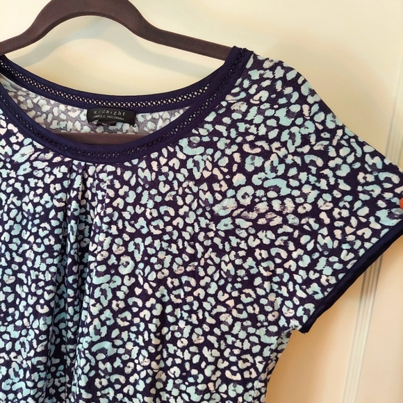 Animal Print Top - Picture 2 of 6